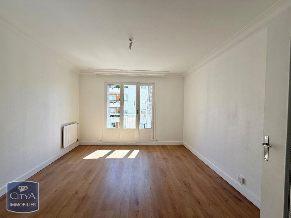 À LOUER : Appartement T3 situé à Grenoble. Avec une cave....