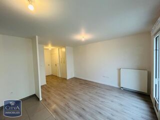 location Appartement - 3 pièce(s) - 61 m² Saint-Cyr-sur-Loire (37540)