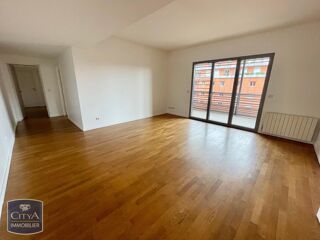  Appartement à louer 4 pièces 97 m²
