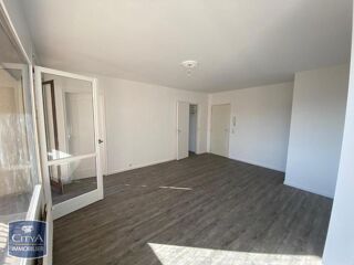  Appartement à louer 4 pièces 68 m²