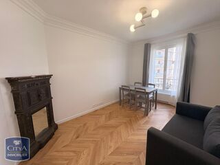  Appartement à louer 3 pièces 56 m²