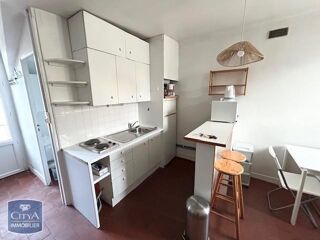  Appartement à louer 1 pièce 32 m²
