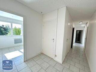  Appartement à louer 3 pièces 65 m²