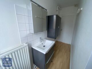  Appartement à louer 4 pièces 85 m²