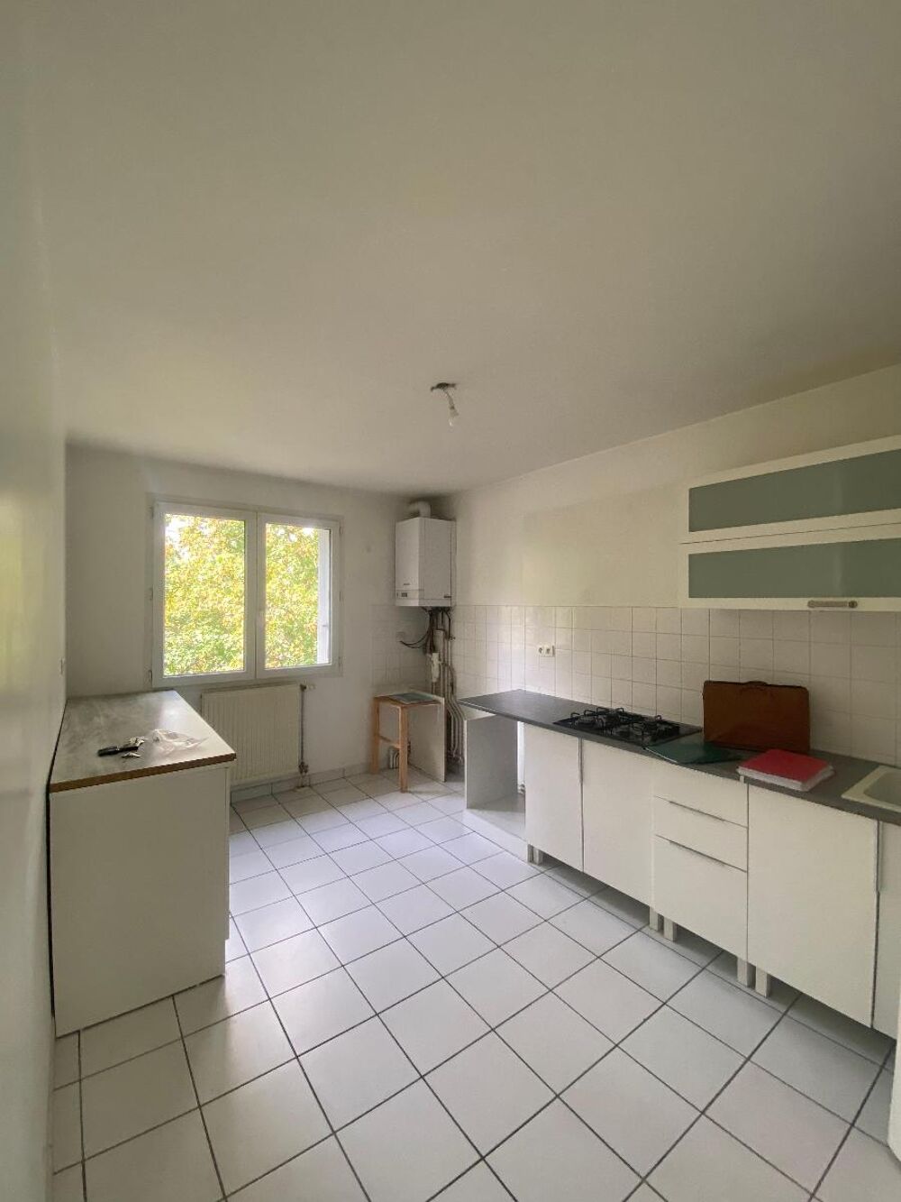 location Appartement - 3 pièce(s) - 77 m² Saint-Étienne (42000)