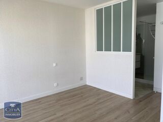  Appartement à louer 4 pièces 87 m²
