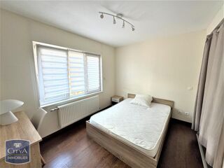  Appartement à louer 4 pièces 78 m²