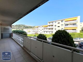  Appartement à louer 2 pièces 47 m²