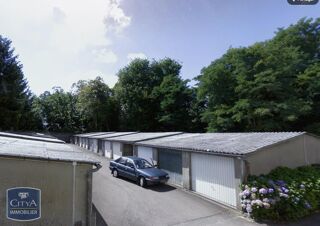  Parking / Garage à louer 