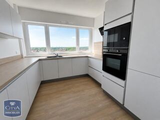 Appartement à louer 4 pièces 108 m²