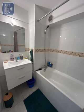  Appartement à louer 2 pièces 44 m²