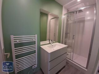  Appartement à louer 4 pièces 64 m²