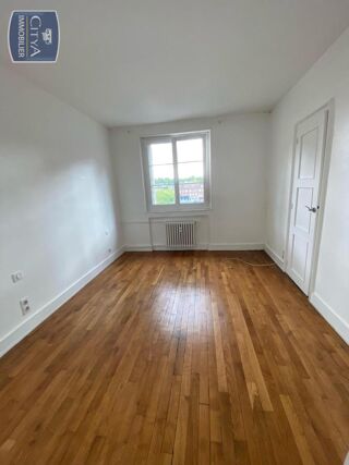  Appartement à louer 3 pièces 65 m²