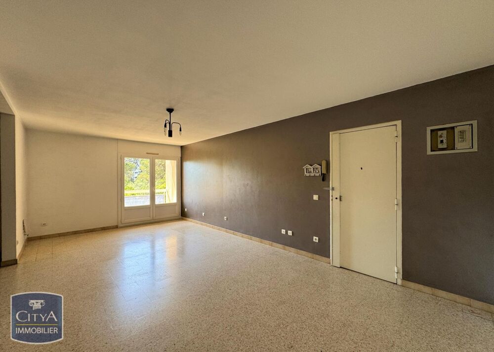 location Appartement - 3 pièce(s) - 71 m² Marseille 12