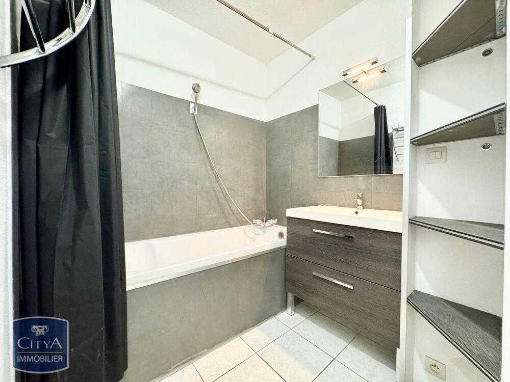 location Appartement - 59 m² Nimes (30900)