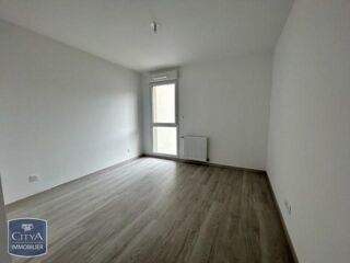  Appartement à louer 3 pièces 67 m²