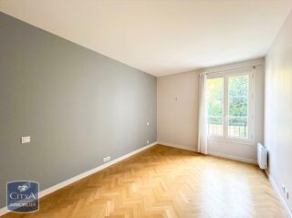 location Appartement - 3 pièce(s) - 71 m² Rambouillet (78120)