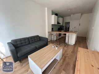  Appartement à louer 2 pièces 37 m²