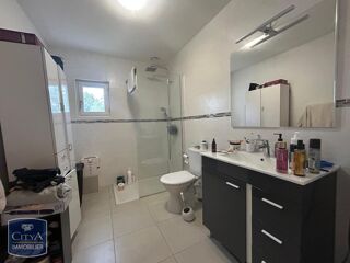  Appartement à louer 2 pièces 68 m²
