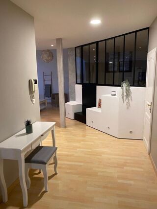 Appartement � louer 4 pi�ces 126 m�