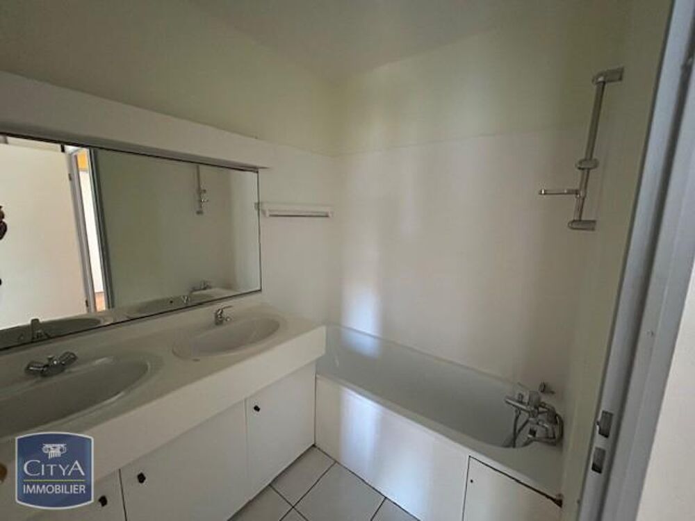 location Appartement - 3 pièce(s) - 68 m² Dijon (21000)