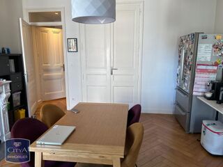  Appartement à louer 4 pièces 102 m²