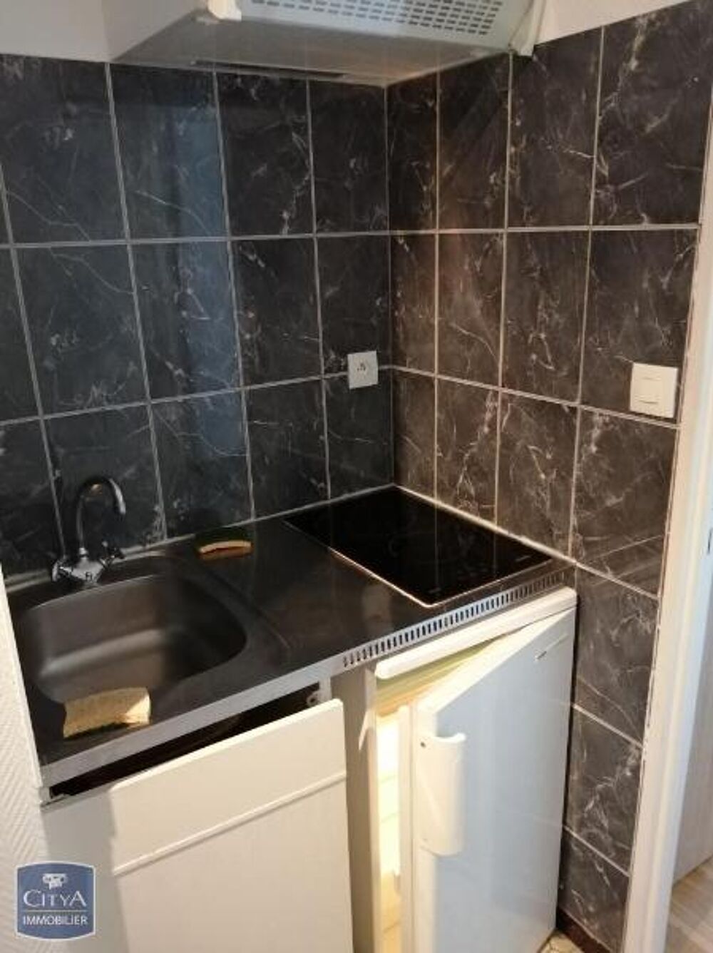location Appartement - 1 pièce(s) - 20 m² Charleville-Mézières (08000)