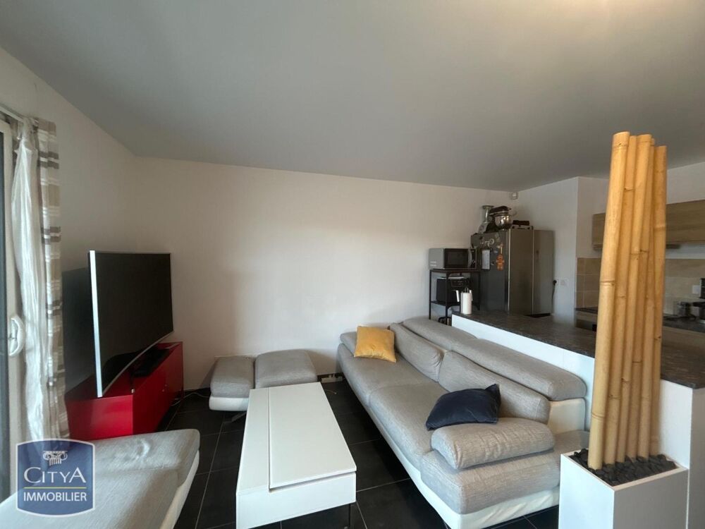 location Appartement - 2 pièce(s) - 54 m² Auriol (13390)