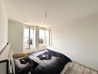  Appartement à louer 4 pièces 75 m²