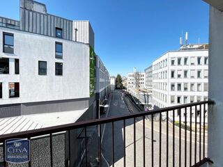  Appartement à louer 2 pièces 44 m²