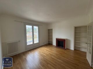  Appartement à louer 3 pièces 65 m²