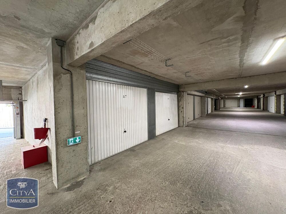location Parking / Garage Mâcon (71000)