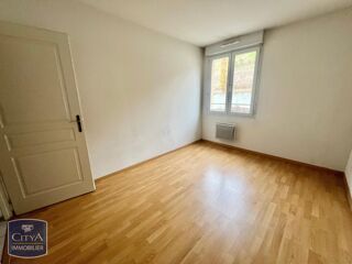  Appartement à louer 4 pièces 88 m²