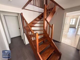  Appartement à louer 3 pièces 94 m²