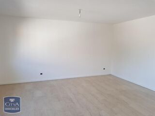  Appartement à louer 1 pièce 32 m²