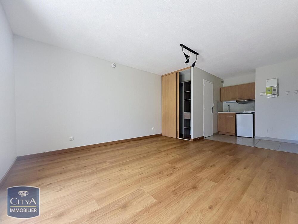 location Appartement - 1 pièce(s) - 23 m² Lyon 8