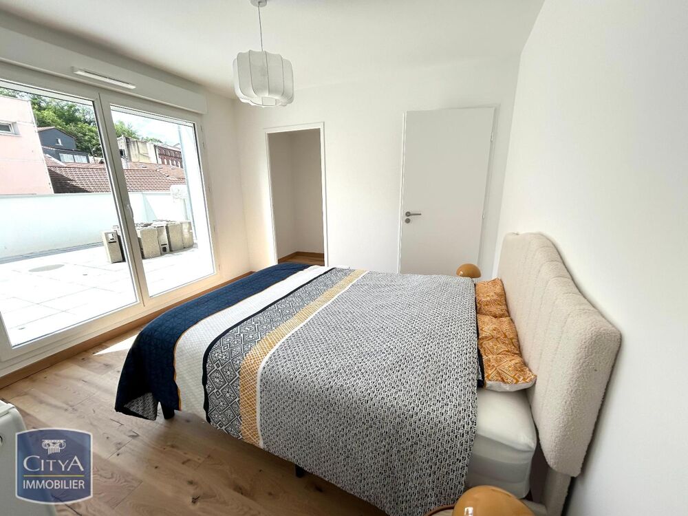 À LOUER : Appartement neuf T4 situé à Saint-Étienne, dan....