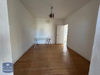  Appartement à louer 4 pièces 120 m²