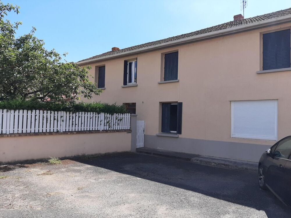 IDEAL GRANDE FAMILLE - 148 Rte de St Etienne Le Molard. ....