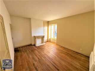  Appartement à louer 4 pièces 104 m²