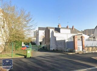  Appartement à louer 1 pièce 33 m²