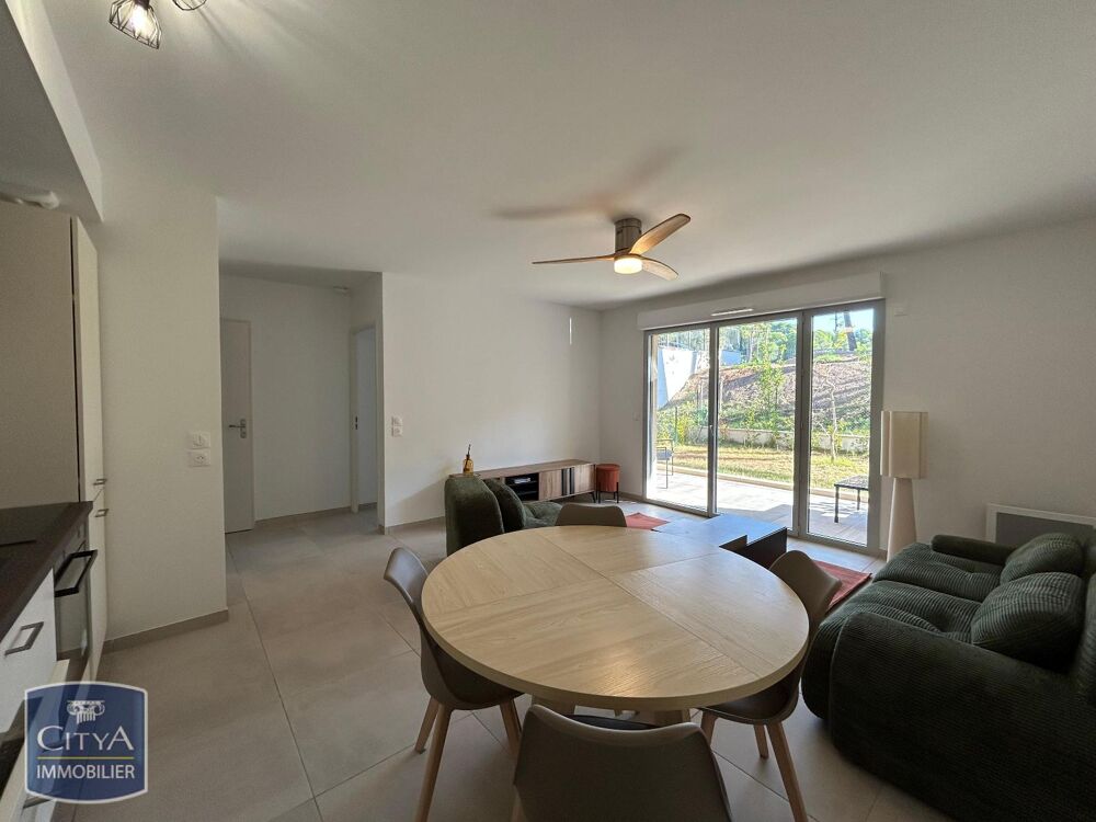 location Appartement - 2 pièce(s) - 47 m² Trans-en-Provence (83720)