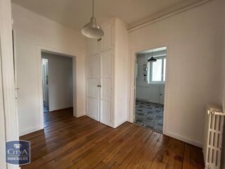  Appartement à louer 3 pièces 90 m²
