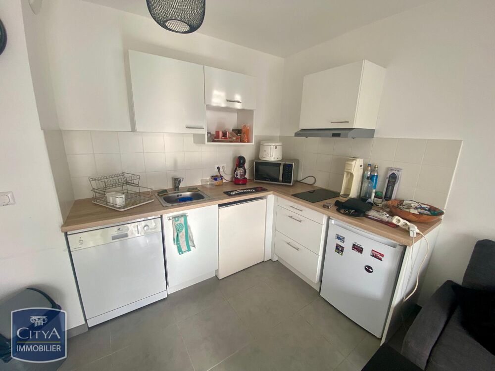 location Appartement - 2 pièce(s) - 38 m² Bormes-les-Mimosas (83230)