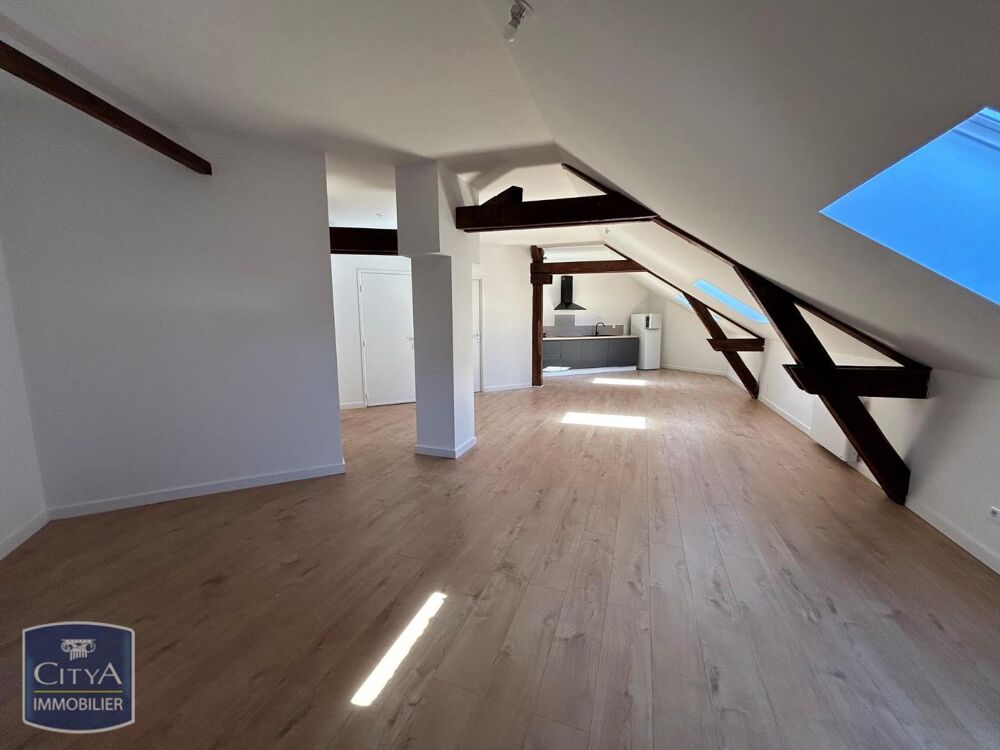 location Appartement - 3 pièce(s) - 77 m² Vichy (03200)
