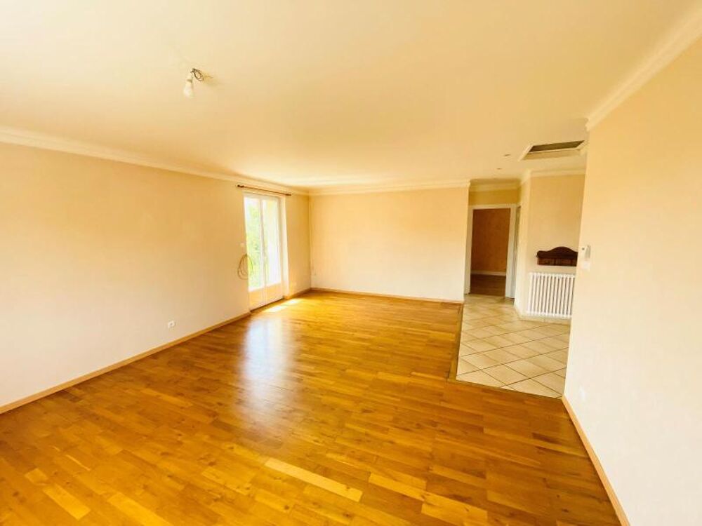 location Maison - 5 pièce(s) - 124 m² Charnay-lès-Mâcon (71850)