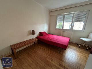  Appartement à louer 3 pièces 79 m²