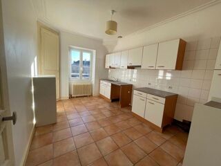  Appartement à louer 5 pièces 121 m²
