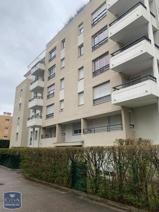  Parking / Garage � louer 