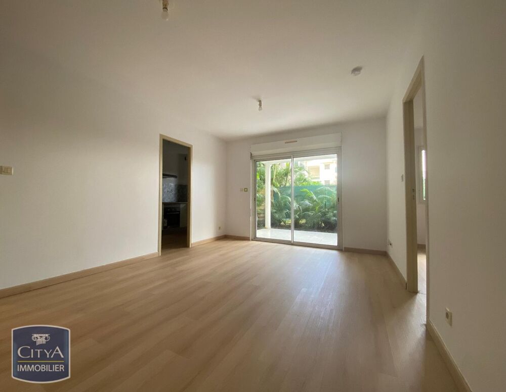location Appartement - 2 pièce(s) - 45 m² Bras-Panon (97412)